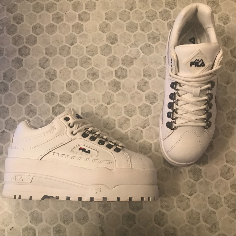 Platform fila